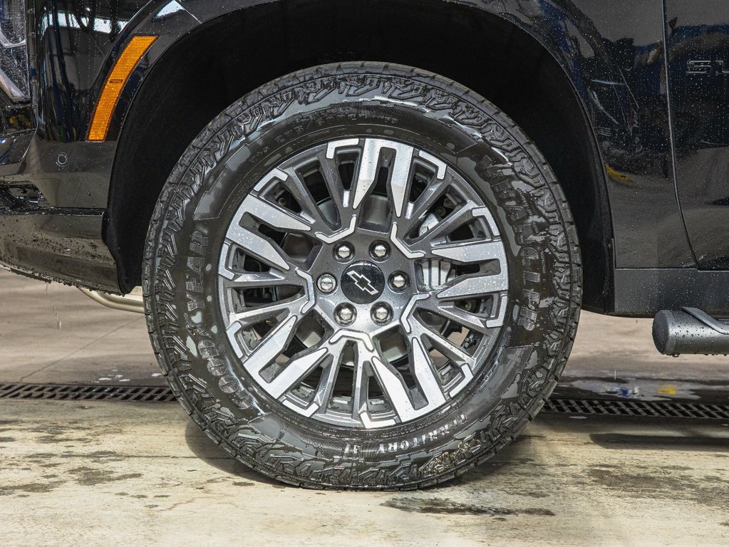 Chevrolet Suburban  2025 à St-Jérôme, Québec - 38 - w1024h768px