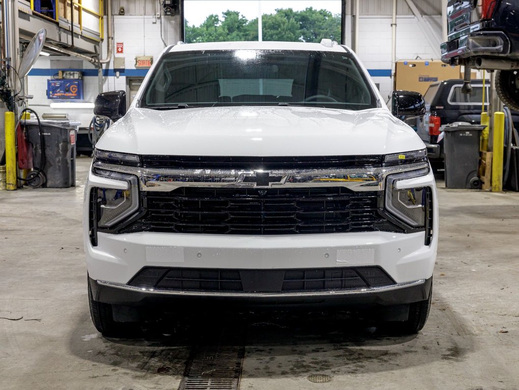 Chevrolet Suburban  2025 à St-Jérôme, Québec - 2 - w1024h768px