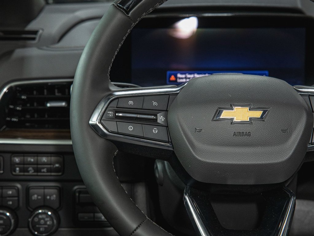 2025 Chevrolet Suburban in St-Jérôme, Quebec - 16 - w1024h768px
