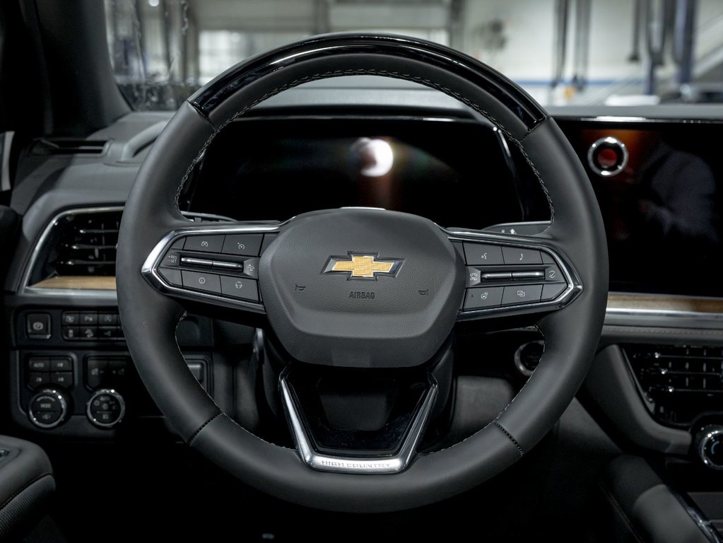 2026 Chevrolet Suburban in St-Jérôme, Quebec - 15 - w1024h768px