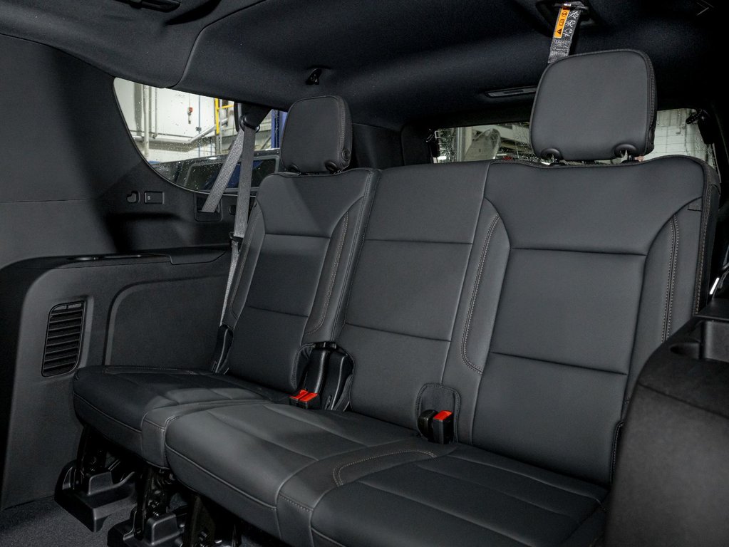 2026 Chevrolet Suburban in St-Jérôme, Quebec - 35 - w1024h768px