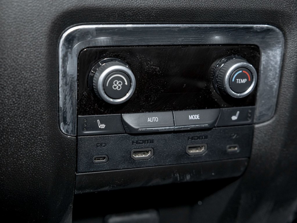 Chevrolet Suburban  2026 à St-Jérôme, Québec - 34 - w1024h768px