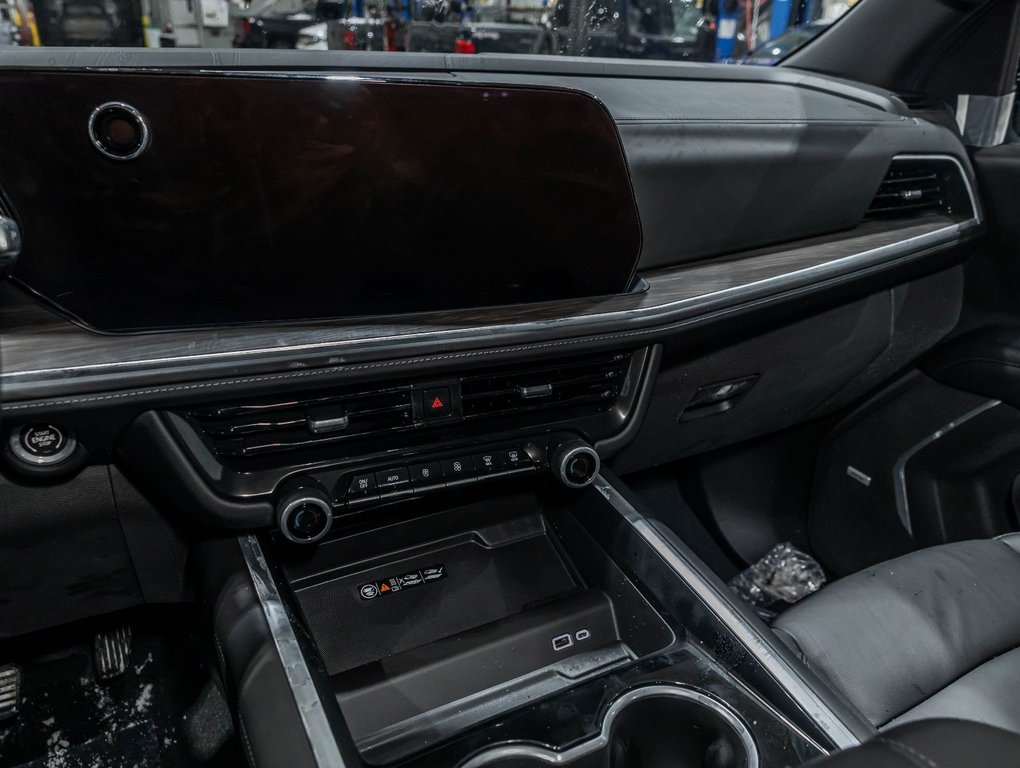 Chevrolet Suburban  2026 à St-Jérôme, Québec - 19 - w1024h768px