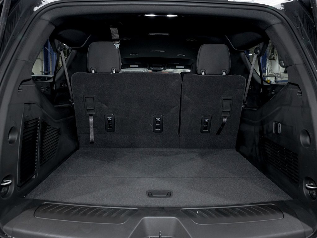 Chevrolet Suburban  2026 à St-Jérôme, Québec - 33 - w1024h768px