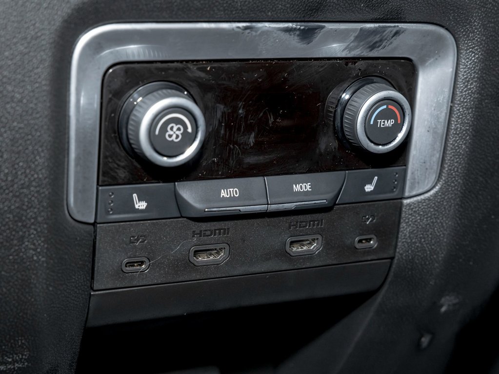 Chevrolet Suburban  2026 à St-Jérôme, Québec - 34 - w1024h768px