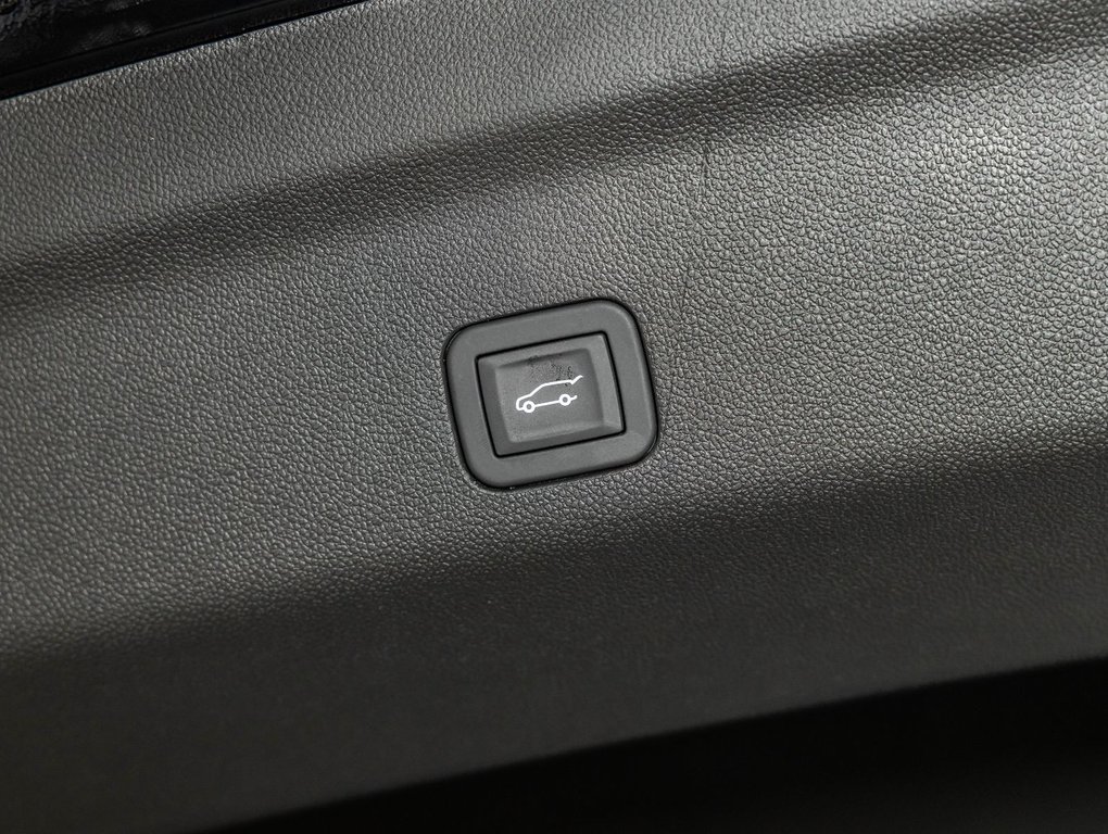 Chevrolet Suburban  2026 à St-Jérôme, Québec - 36 - w1024h768px