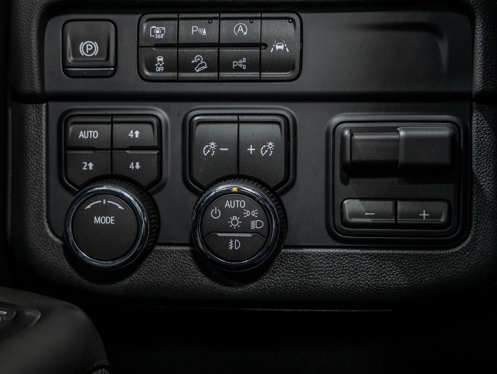 Chevrolet Suburban  2026 à St-Jérôme, Québec - 24 - w1024h768px