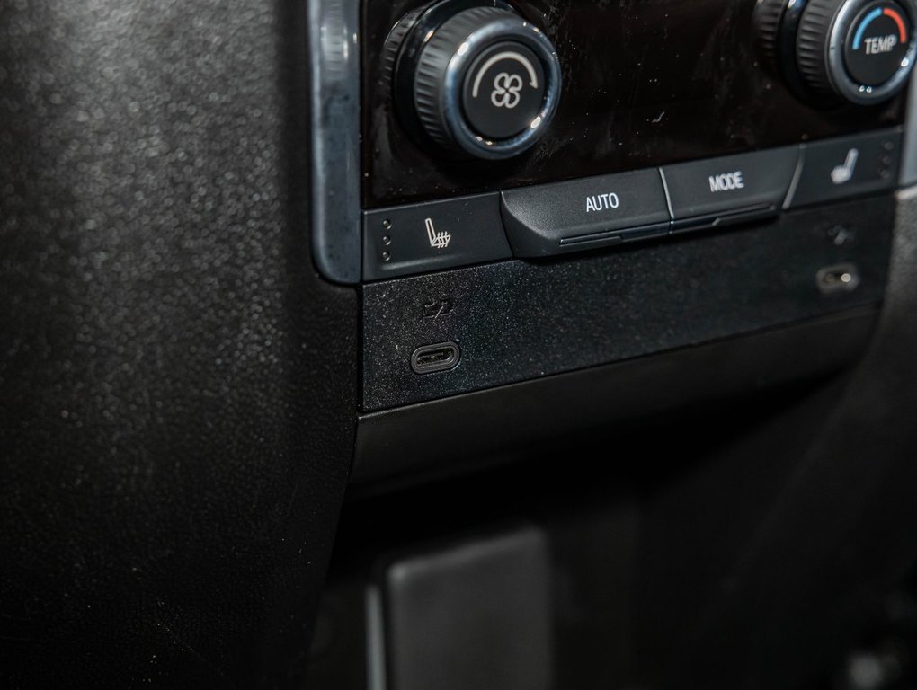 Chevrolet Suburban  2026 à St-Jérôme, Québec - 30 - w1024h768px