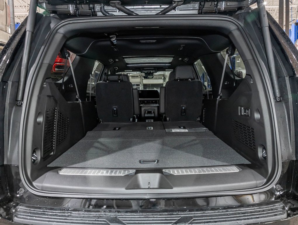 Chevrolet Suburban  2026 à St-Jérôme, Québec - 34 - w1024h768px