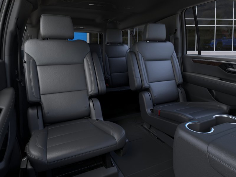 2026 Chevrolet Suburban in St-Jérôme, Quebec - 17 - w1024h768px