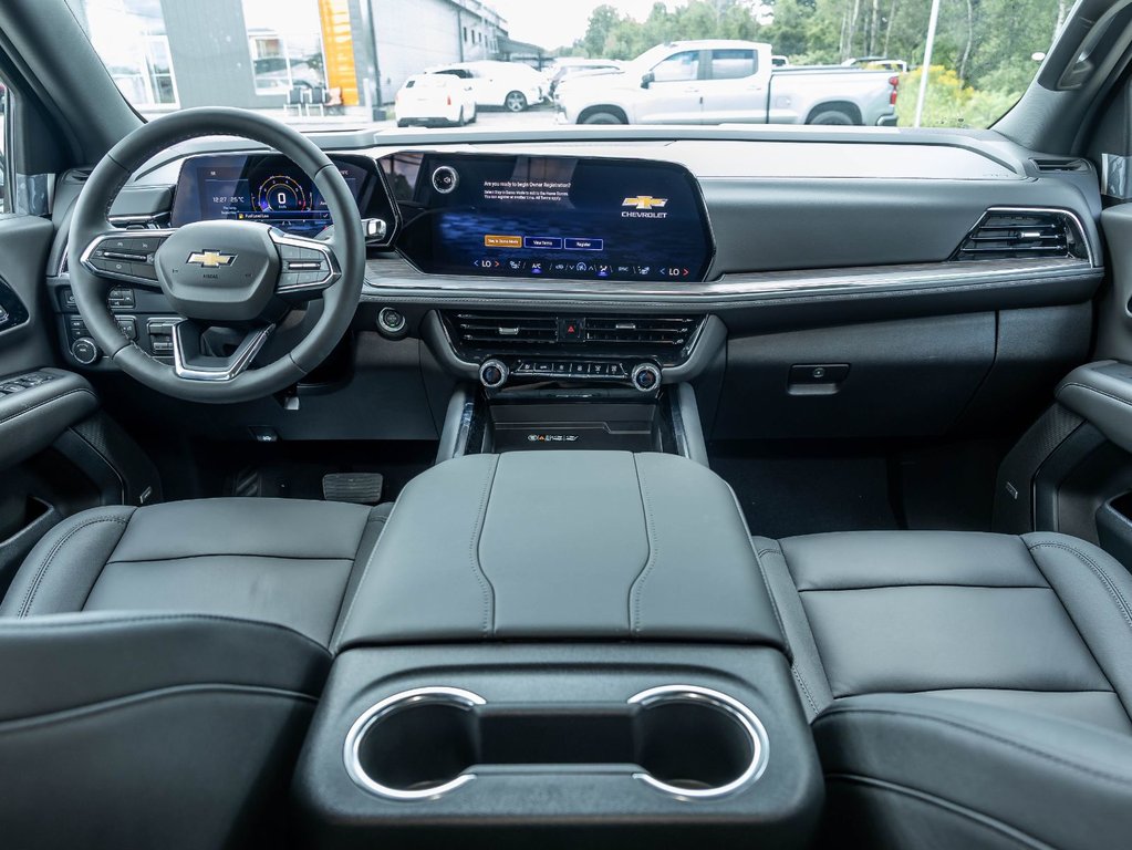 2026 Chevrolet Suburban in St-Jérôme, Quebec - 4 - w1024h768px