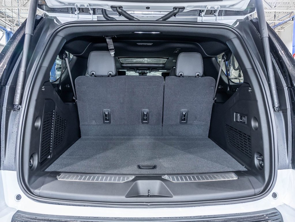Chevrolet Suburban  2026 à St-Jérôme, Québec - 33 - w1024h768px