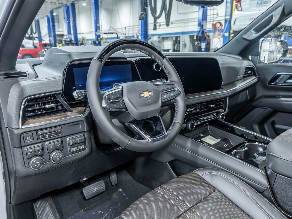 Chevrolet Suburban  2026 à St-Jérôme, Québec - 13 - w1024h768px