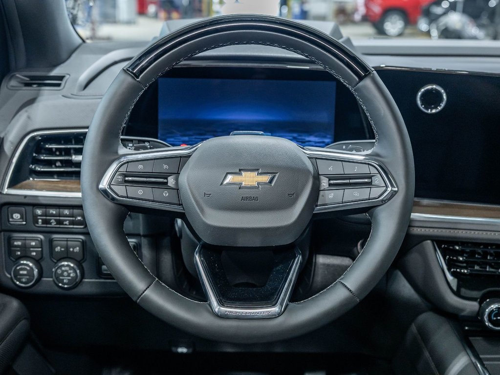 Chevrolet Suburban  2026 à St-Jérôme, Québec - 15 - w1024h768px
