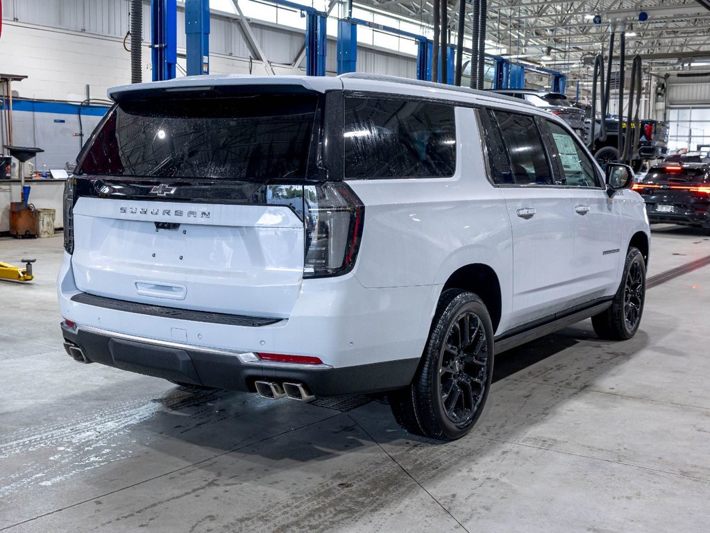 Chevrolet Suburban  2026 à St-Jérôme, Québec - 9 - w1024h768px