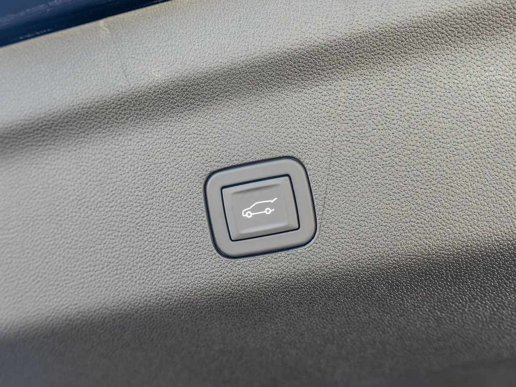 2026 Chevrolet Suburban in St-Jérôme, Quebec - 33 - w1024h768px