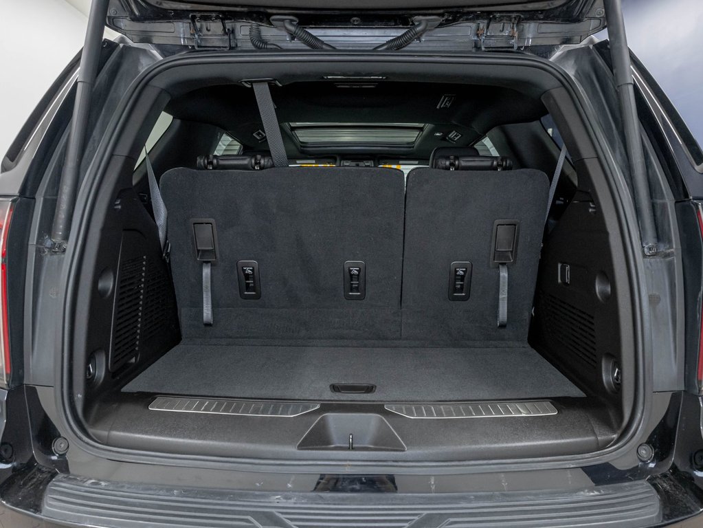 2021 Chevrolet Tahoe in St-Jérôme, Quebec - 30 - w1024h768px