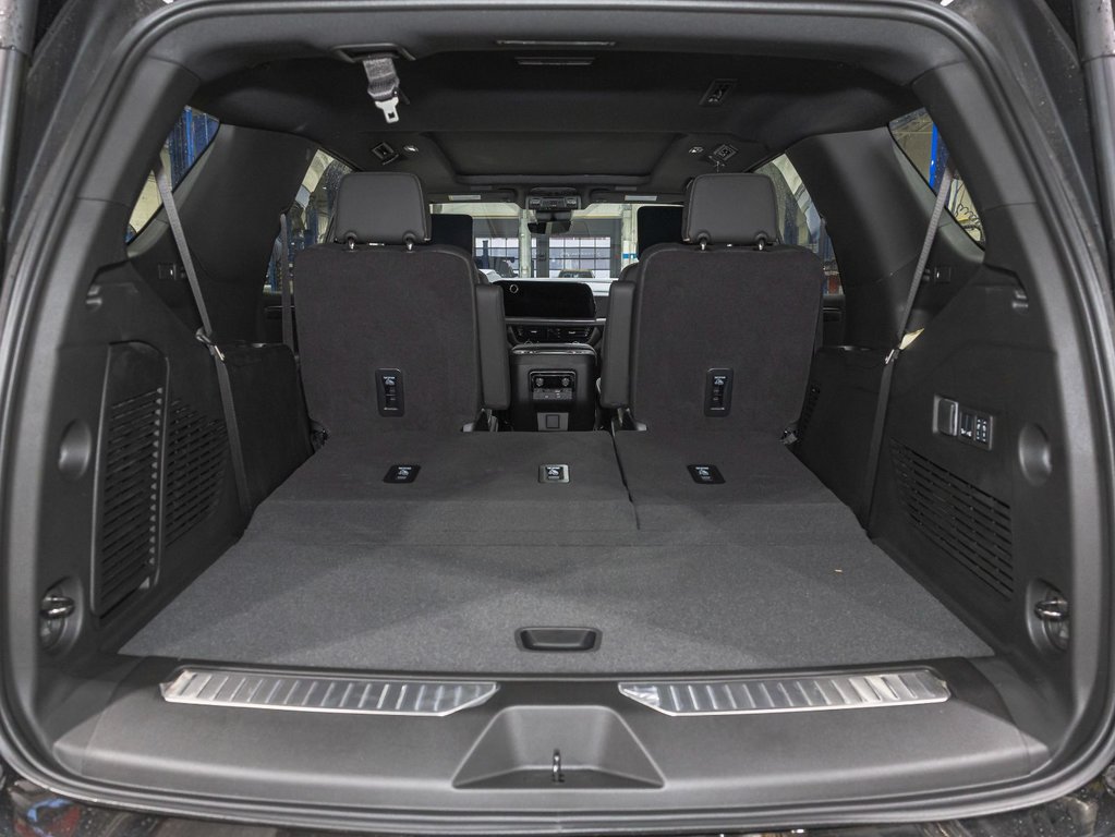 Chevrolet Tahoe  2025 à St-Jérôme, Québec - 36 - w1024h768px
