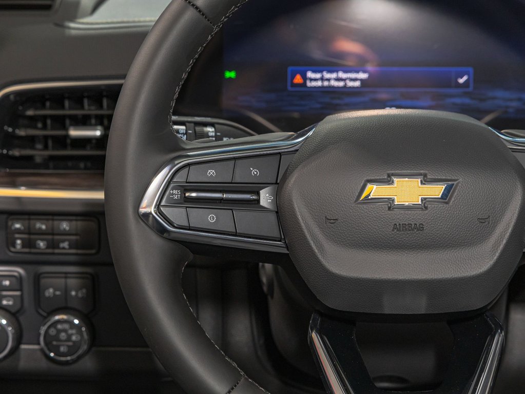 2025 Chevrolet Tahoe in St-Jérôme, Quebec - 14 - w1024h768px