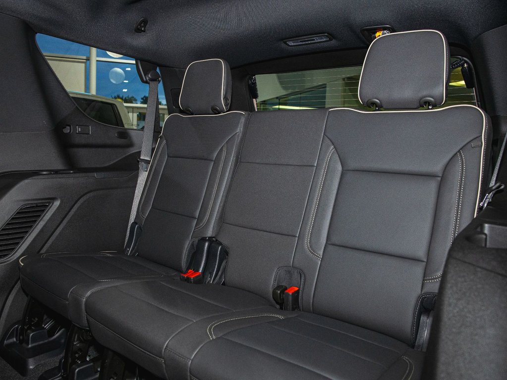 2025 Chevrolet Tahoe in St-Jérôme, Quebec - 31 - w1024h768px