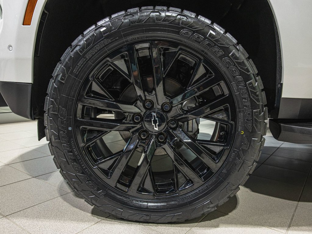 2025 Chevrolet Tahoe in St-Jérôme, Quebec - 36 - w1024h768px