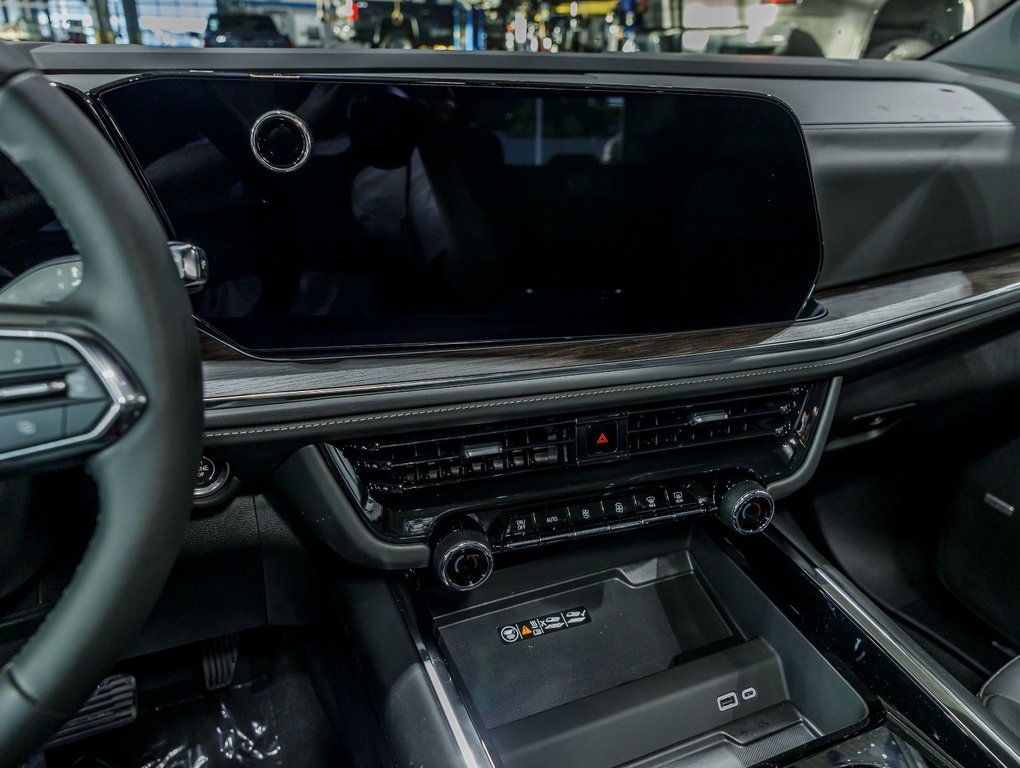 2025 Chevrolet Tahoe in St-Jérôme, Quebec - 20 - w1024h768px