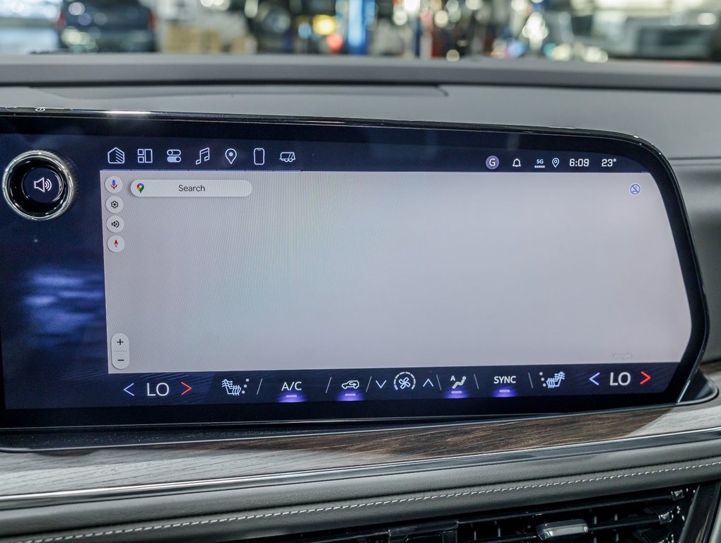 2025 Chevrolet Tahoe in St-Jérôme, Quebec - 17 - w1024h768px