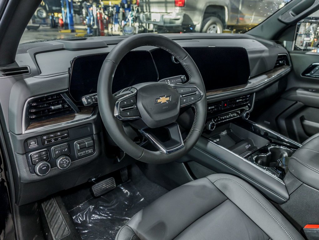 2025 Chevrolet Tahoe in St-Jérôme, Quebec - 12 - w1024h768px