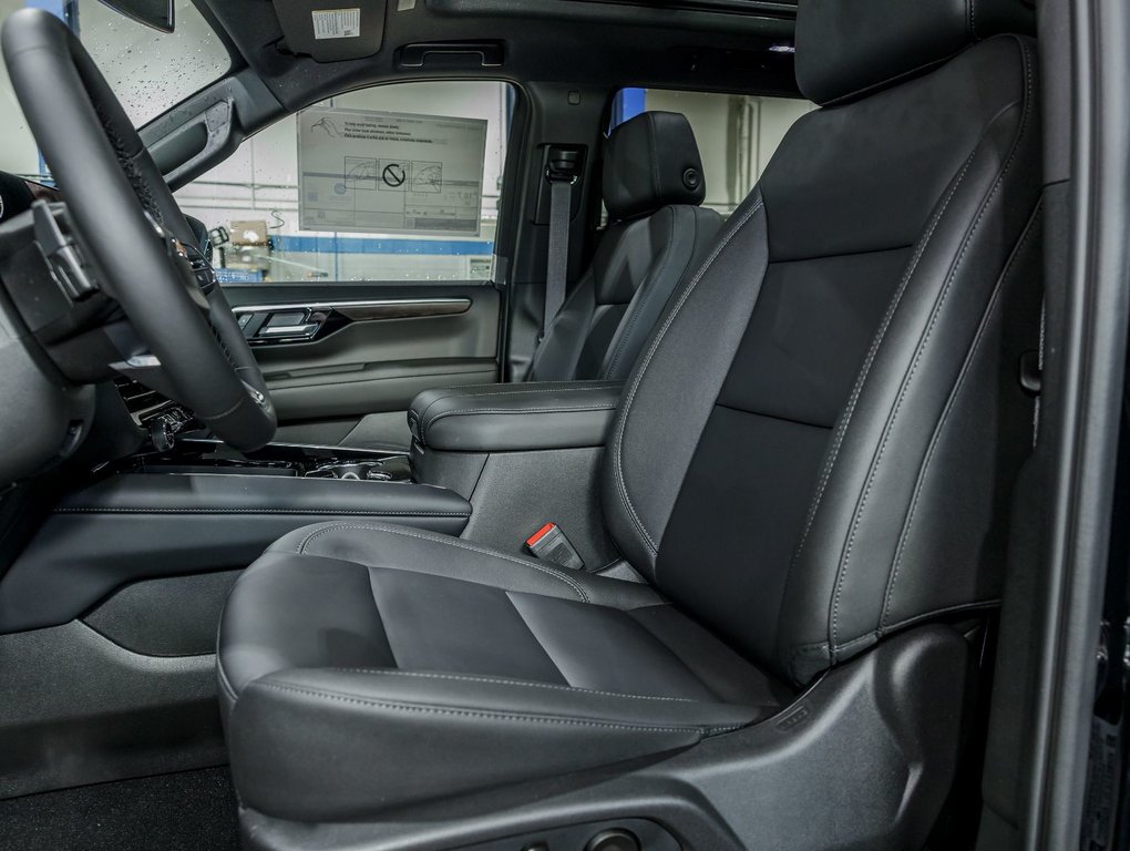 2025 Chevrolet Tahoe in St-Jérôme, Quebec - 11 - w1024h768px
