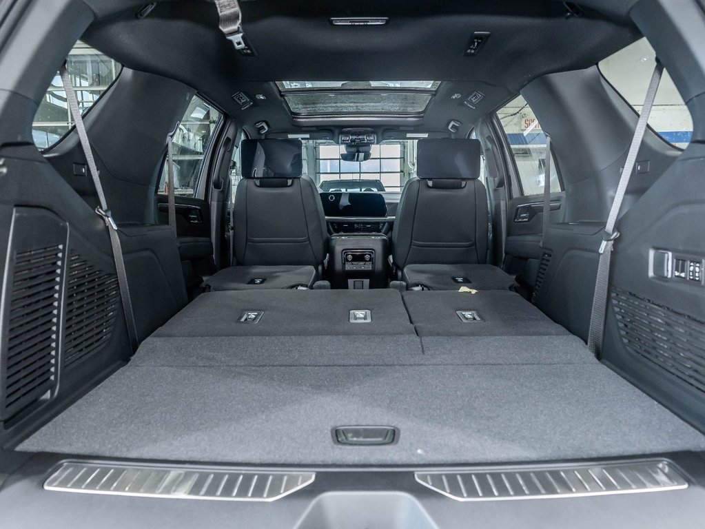 2026 Chevrolet Tahoe in St-Jérôme, Quebec - 35 - w1024h768px
