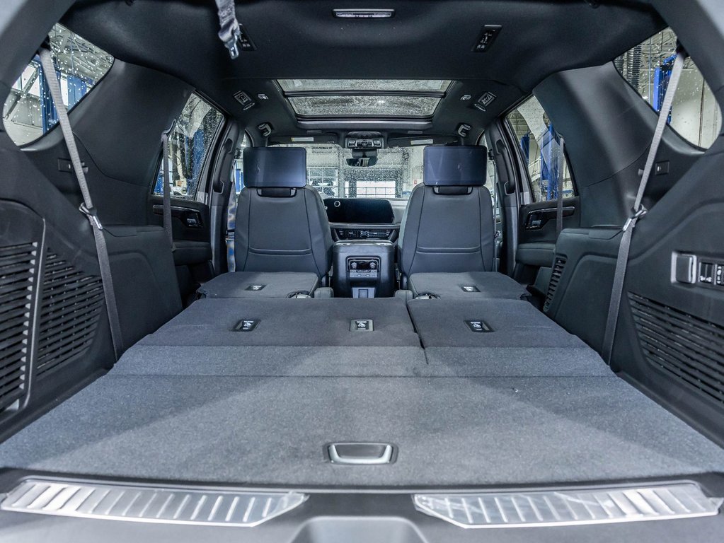 2026 Chevrolet Tahoe in St-Jérôme, Quebec - 36 - w1024h768px