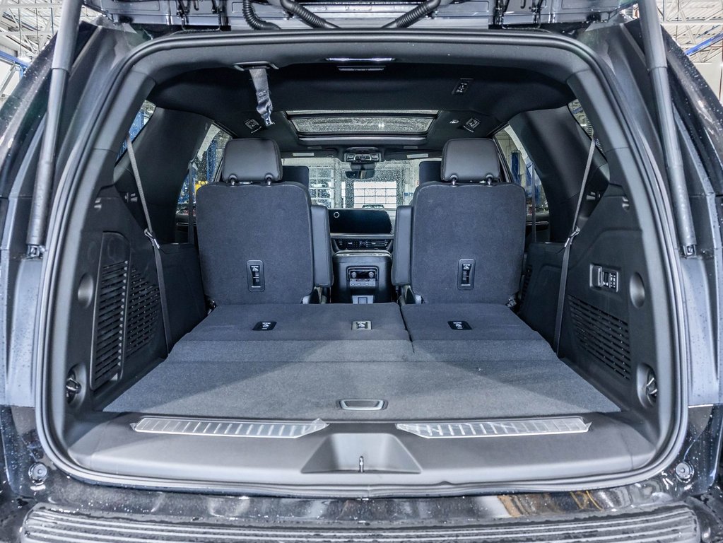 2026 Chevrolet Tahoe in St-Jérôme, Quebec - 35 - w1024h768px