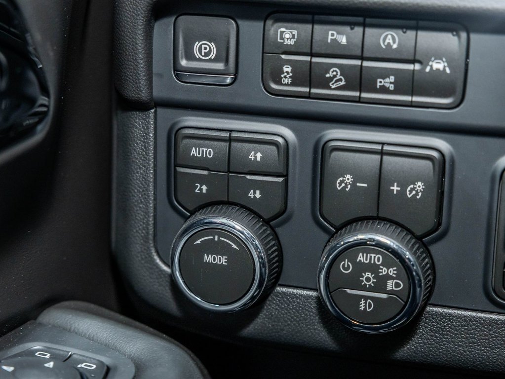2026 Chevrolet Tahoe in St-Jérôme, Quebec - 24 - w1024h768px