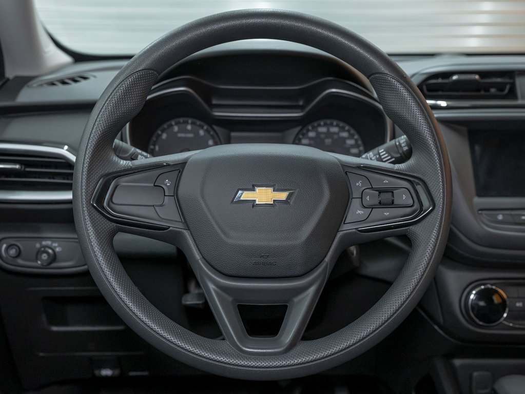 Chevrolet Trailblazer  2023 à St-Jérôme, Québec - 12 - w1024h768px