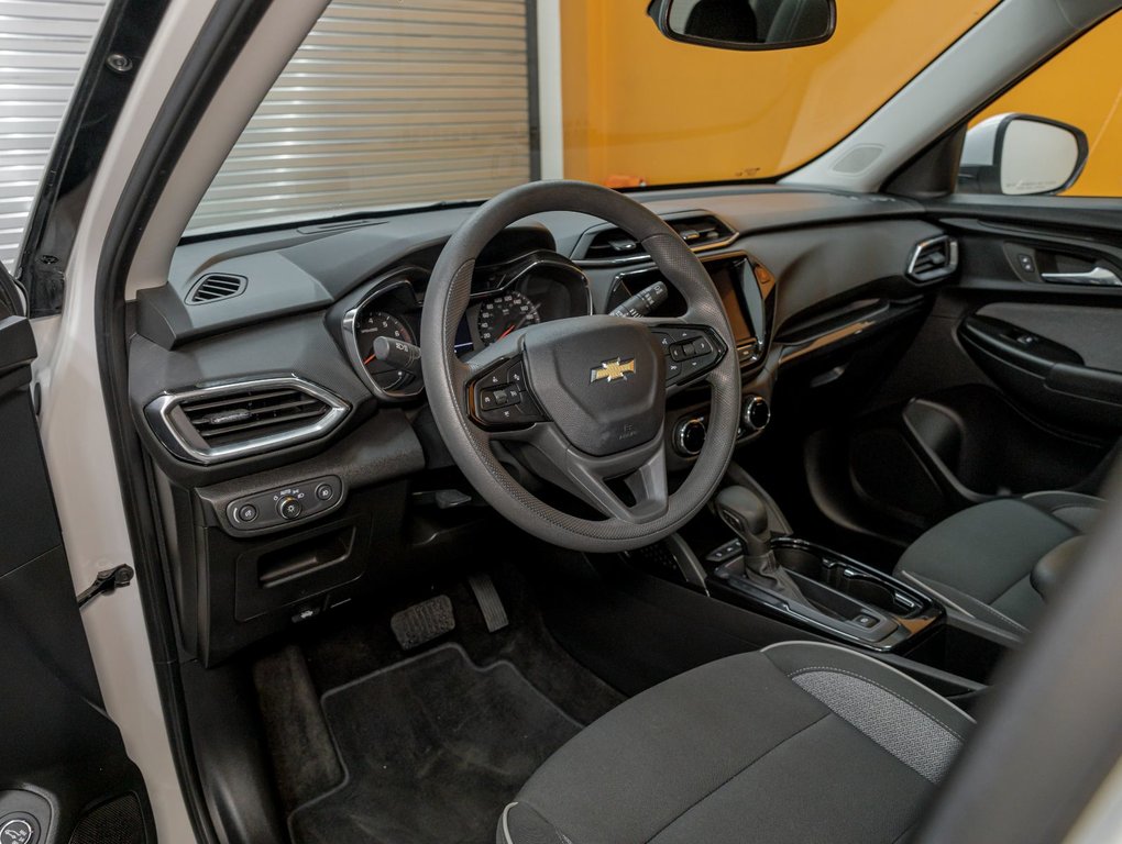 2023 Chevrolet Trailblazer in St-Jérôme, Quebec - 2 - w1024h768px