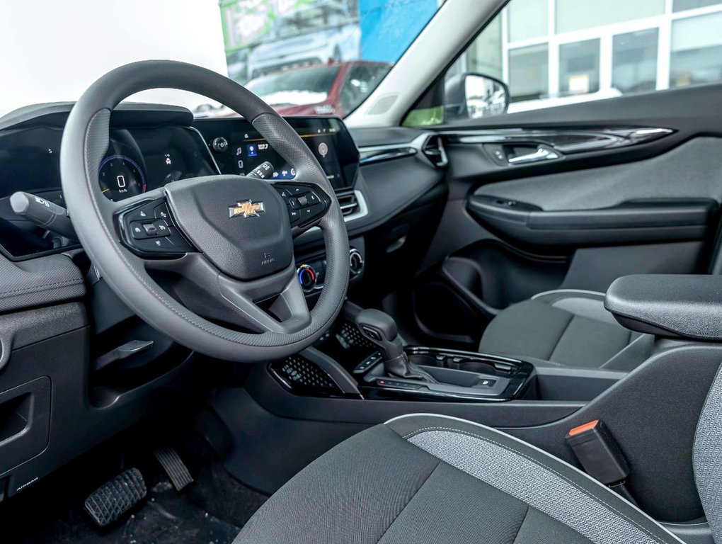 Chevrolet Trailblazer  2024 à St-Jérôme, Québec - 12 - w1024h768px