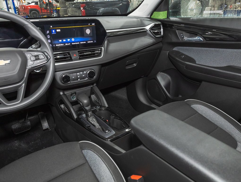 2025 Chevrolet Trailblazer in St-Jérôme, Quebec - 18 - w1024h768px