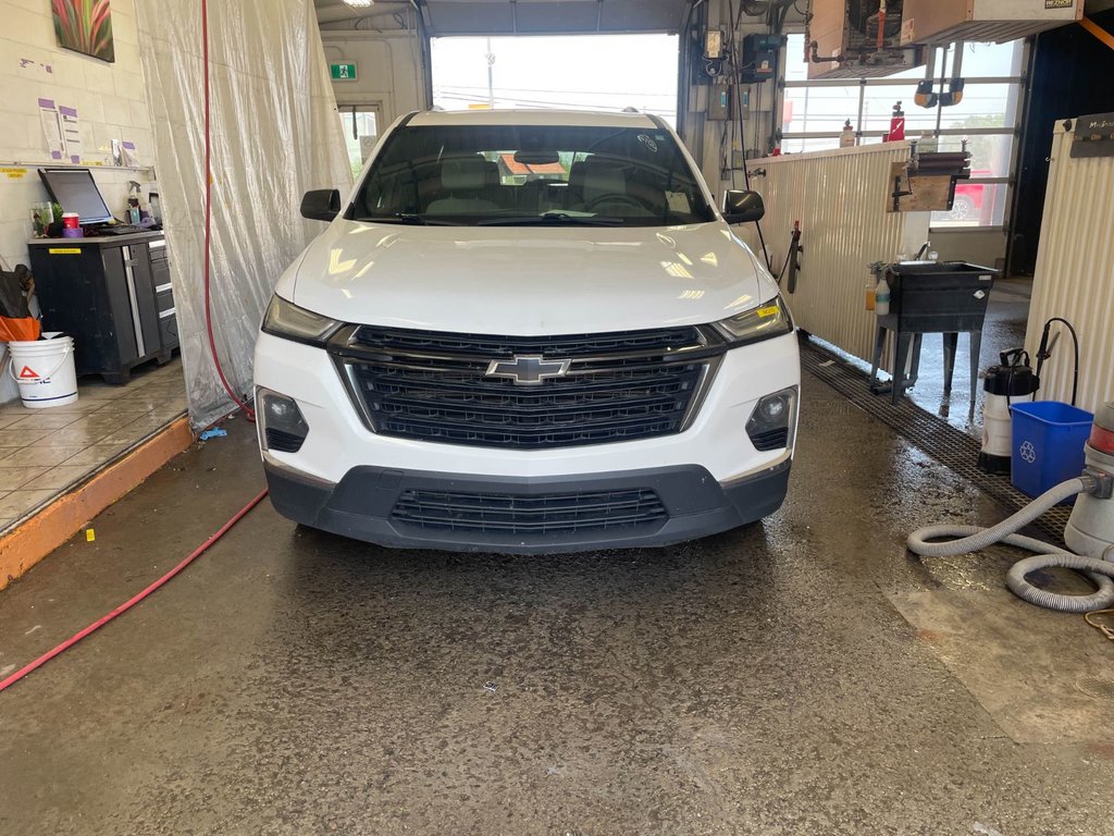Chevrolet Traverse  2022 à St-Jérôme, Québec - 4 - w1024h768px