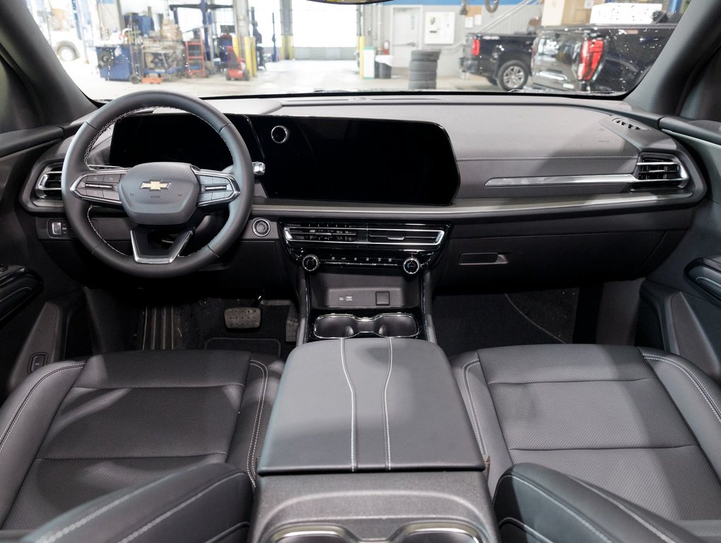 Chevrolet Traverse  2025 à St-Jérôme, Québec - 4 - w1024h768px
