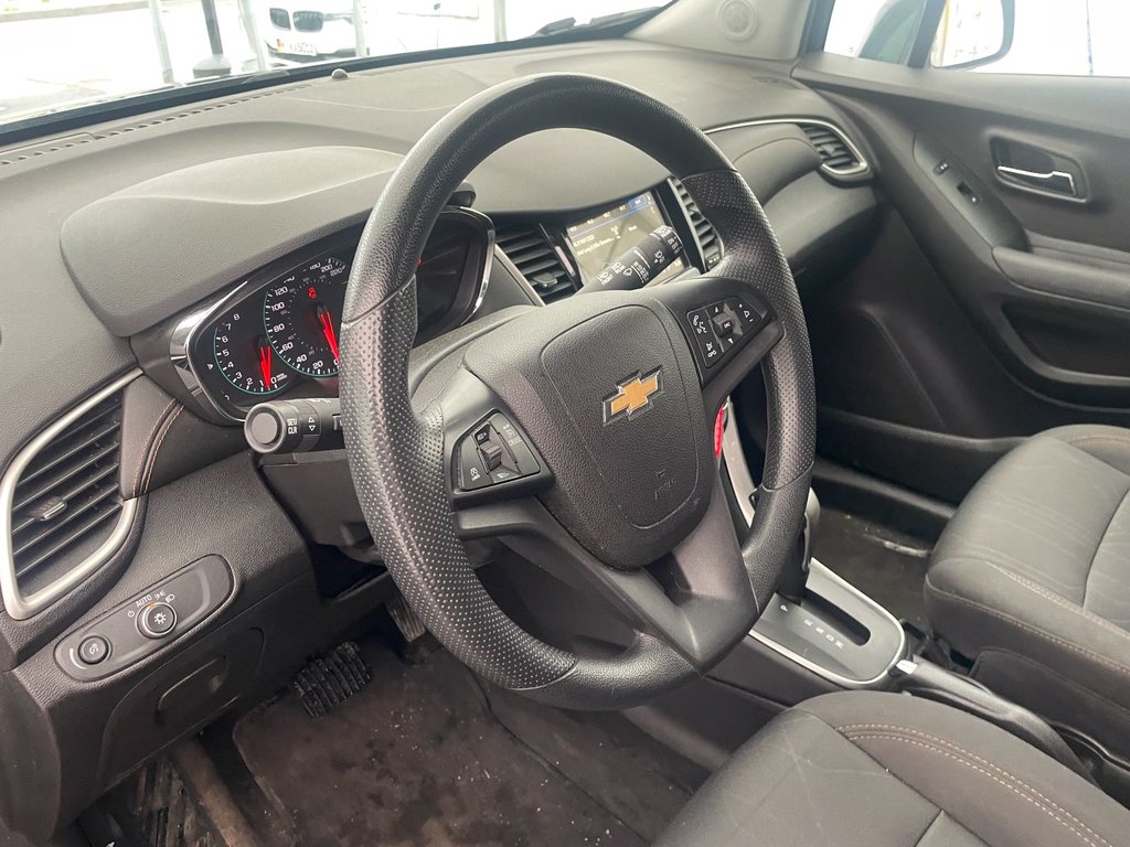 Chevrolet Trax  2018 à St-Jérôme, Québec - 3 - w1024h768px