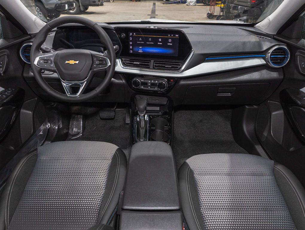 Chevrolet Trax  2025 à St-Jérôme, Québec - 4 - w1024h768px