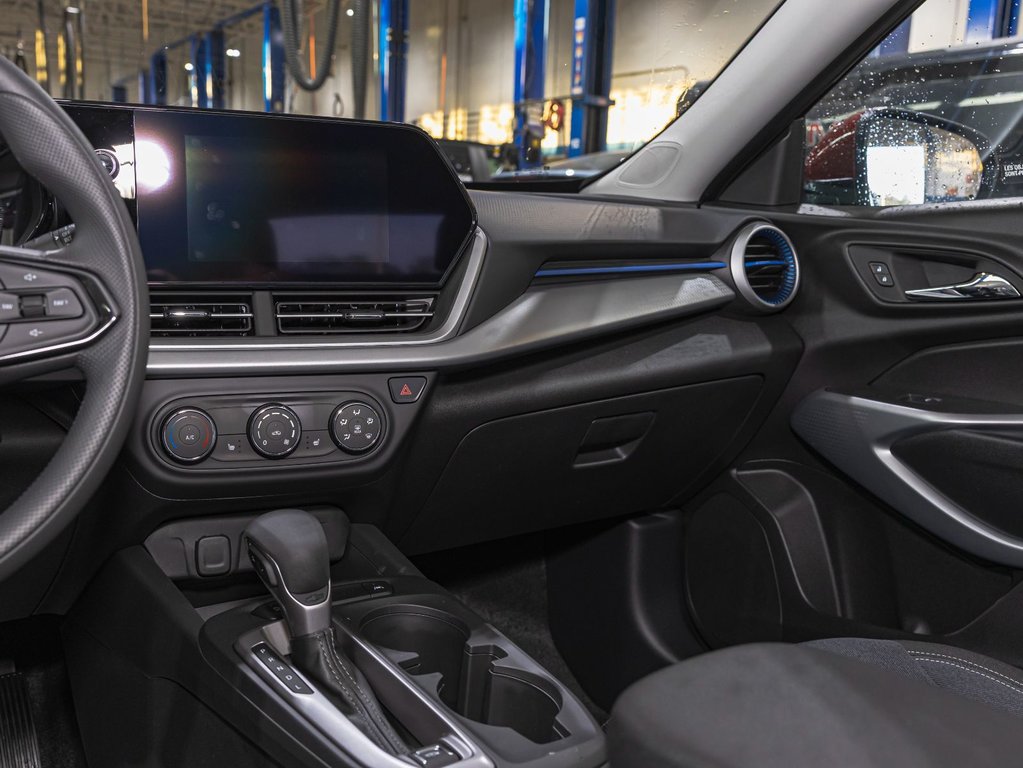 2025 Chevrolet Trax in St-Jérôme, Quebec - 18 - w1024h768px