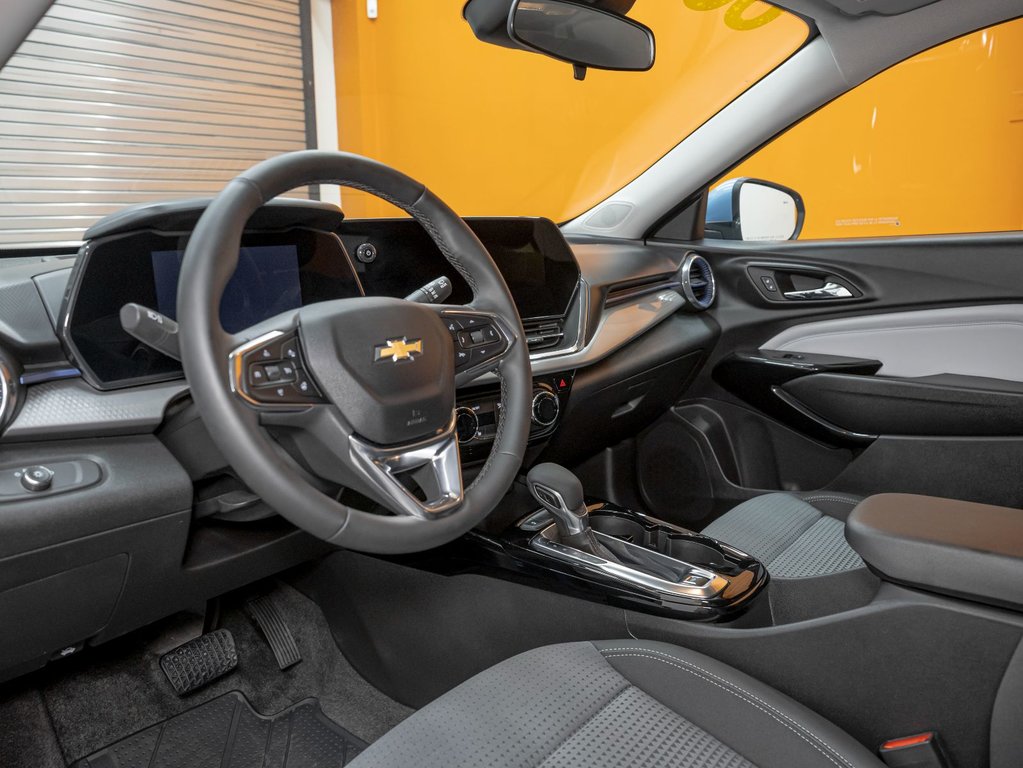 Chevrolet Trax  2025 à St-Jérôme, Québec - 2 - w1024h768px