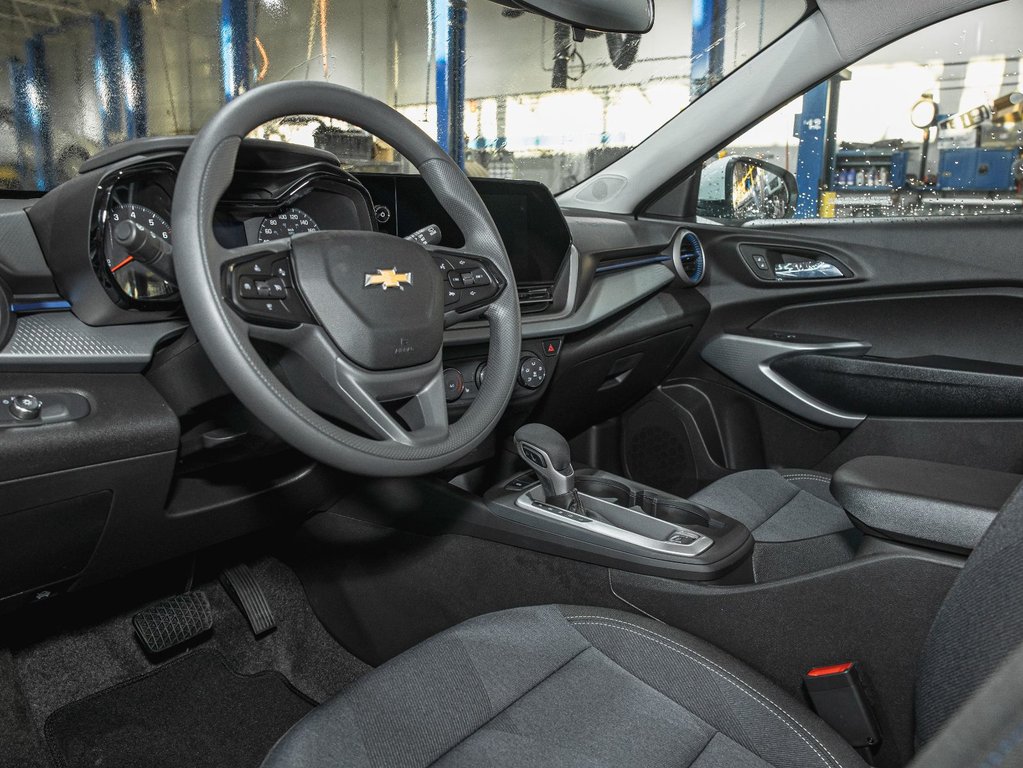 2025 Chevrolet Trax in St-Jérôme, Quebec - 11 - w1024h768px