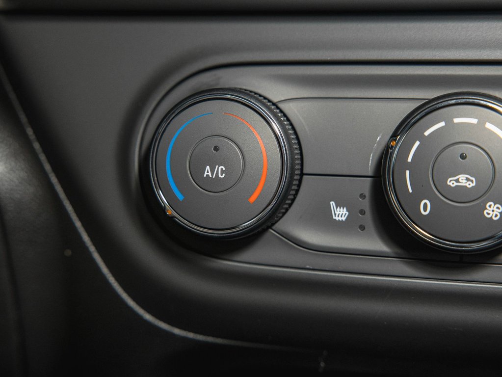 2025 Chevrolet Trax in St-Jérôme, Quebec - 19 - w1024h768px