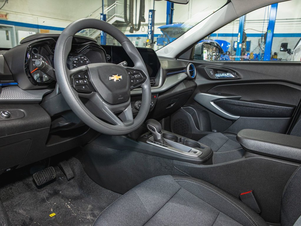 2025 Chevrolet Trax in St-Jérôme, Quebec - 11 - w1024h768px