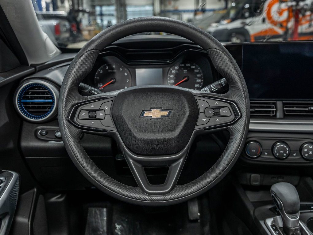 2025 Chevrolet Trax in St-Jérôme, Quebec - 12 - w1024h768px