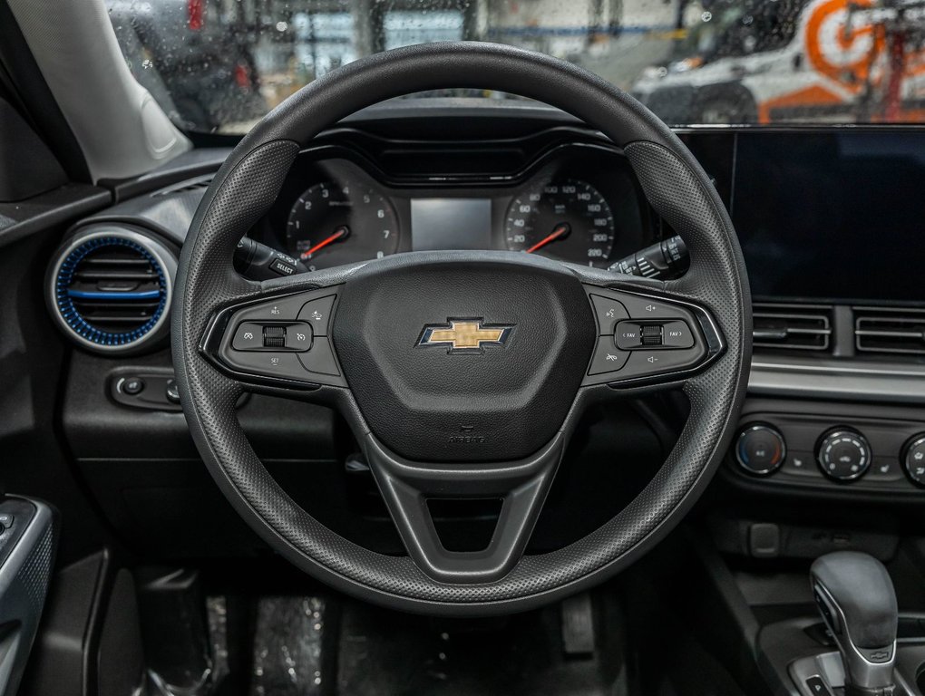 2025 Chevrolet Trax in St-Jérôme, Quebec - 12 - w1024h768px