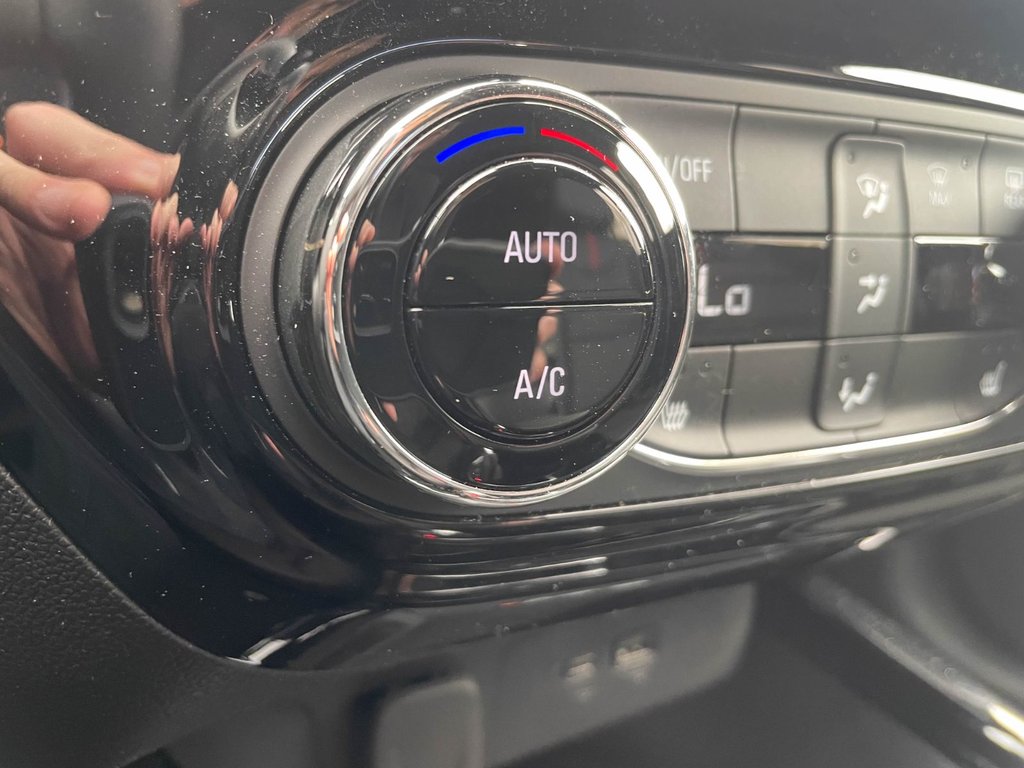 2025 Chevrolet Trax in St-Jérôme, Quebec - 16 - w1024h768px
