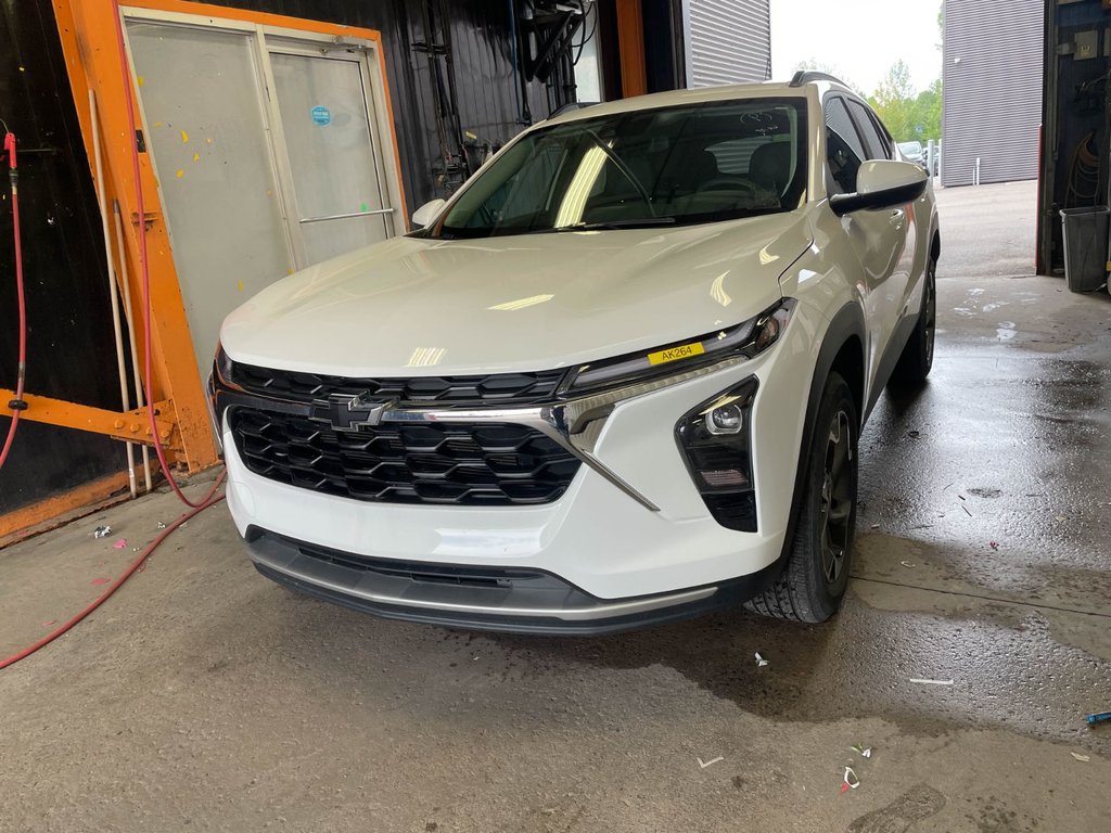 Chevrolet Trax  2025 à St-Jérôme, Québec - 1 - w1024h768px